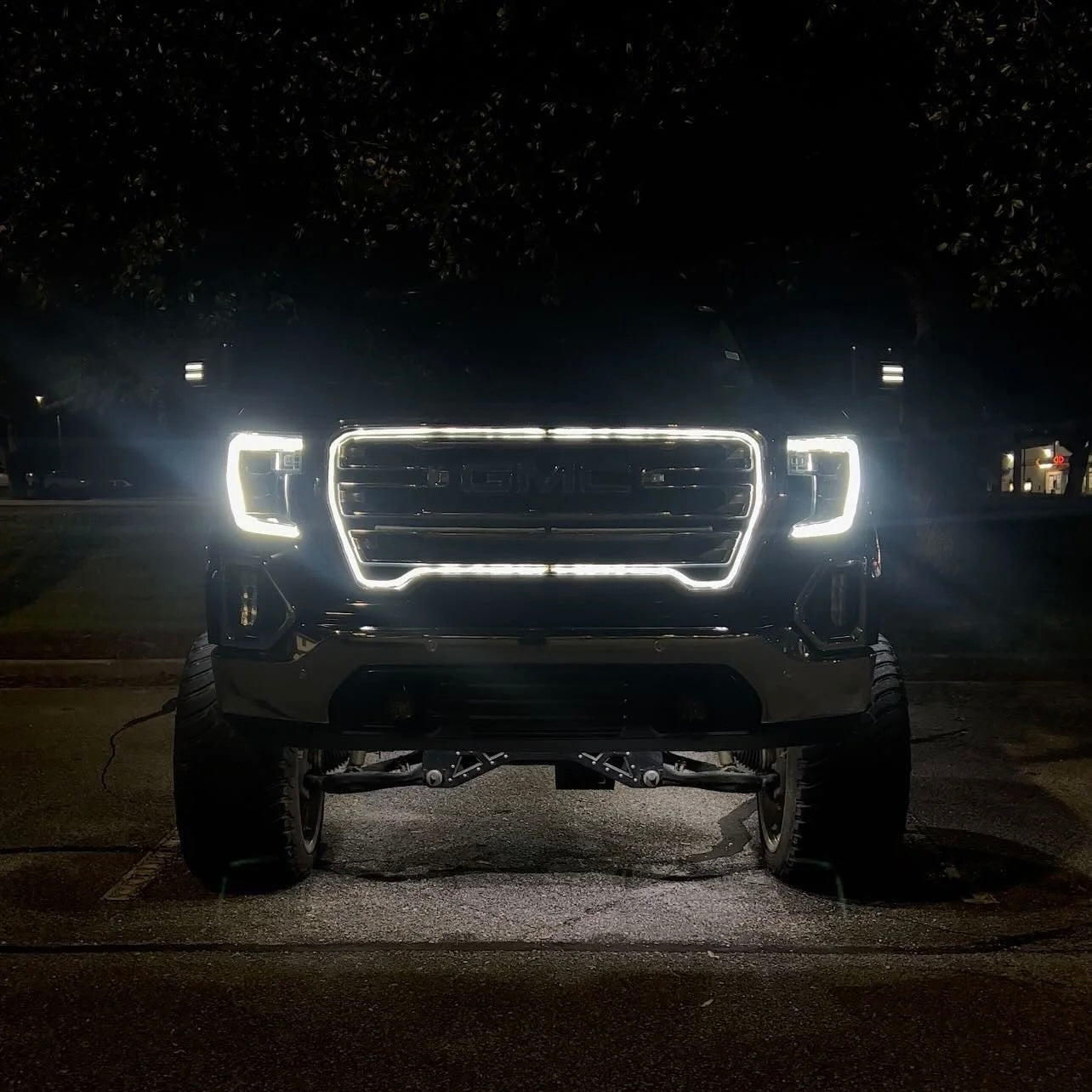 2019-2022 GMC 1500 & 2500 Sequential Switchback Grill Lights