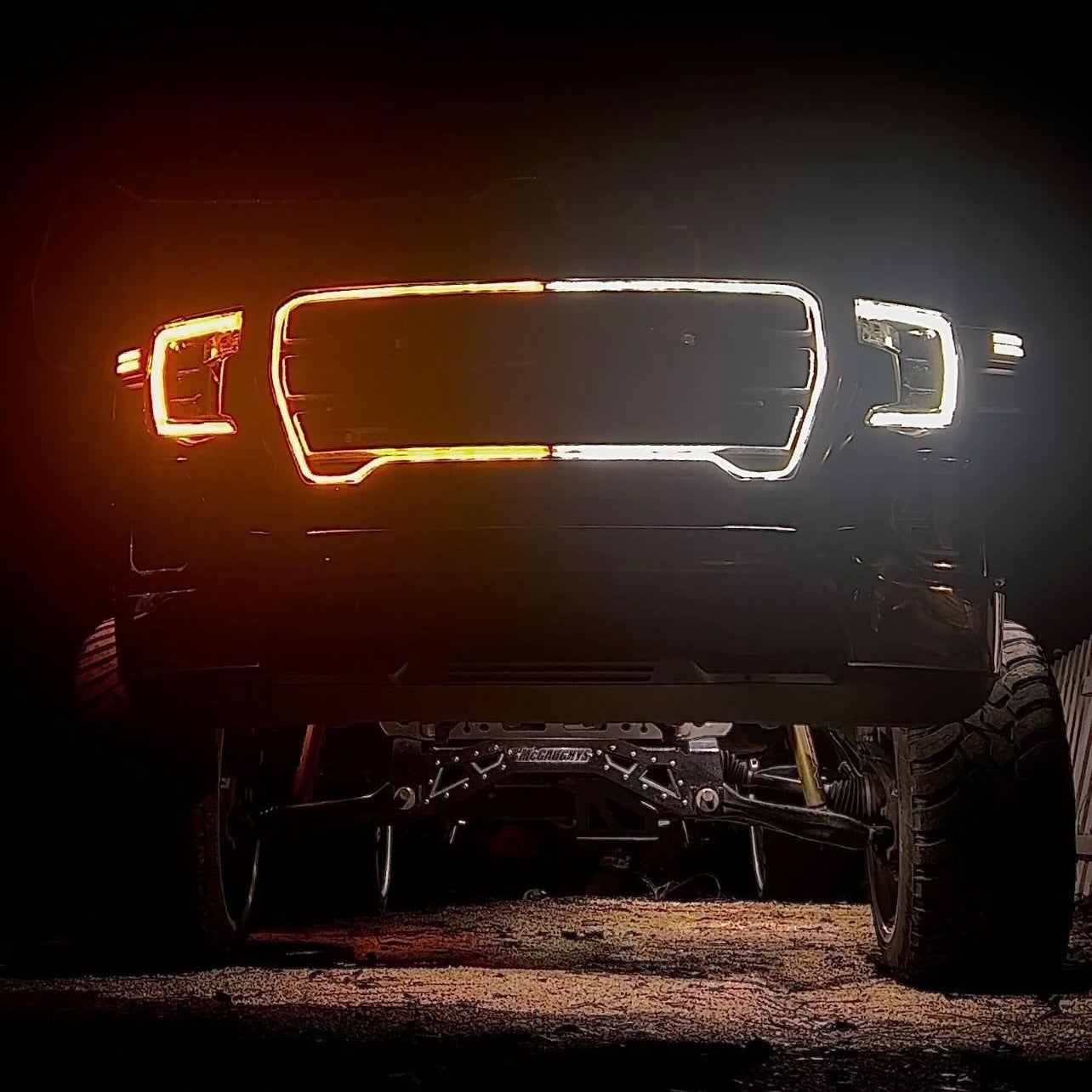 2019-2022 GMC 1500 & 2500 Sequential Switchback Grill Lights