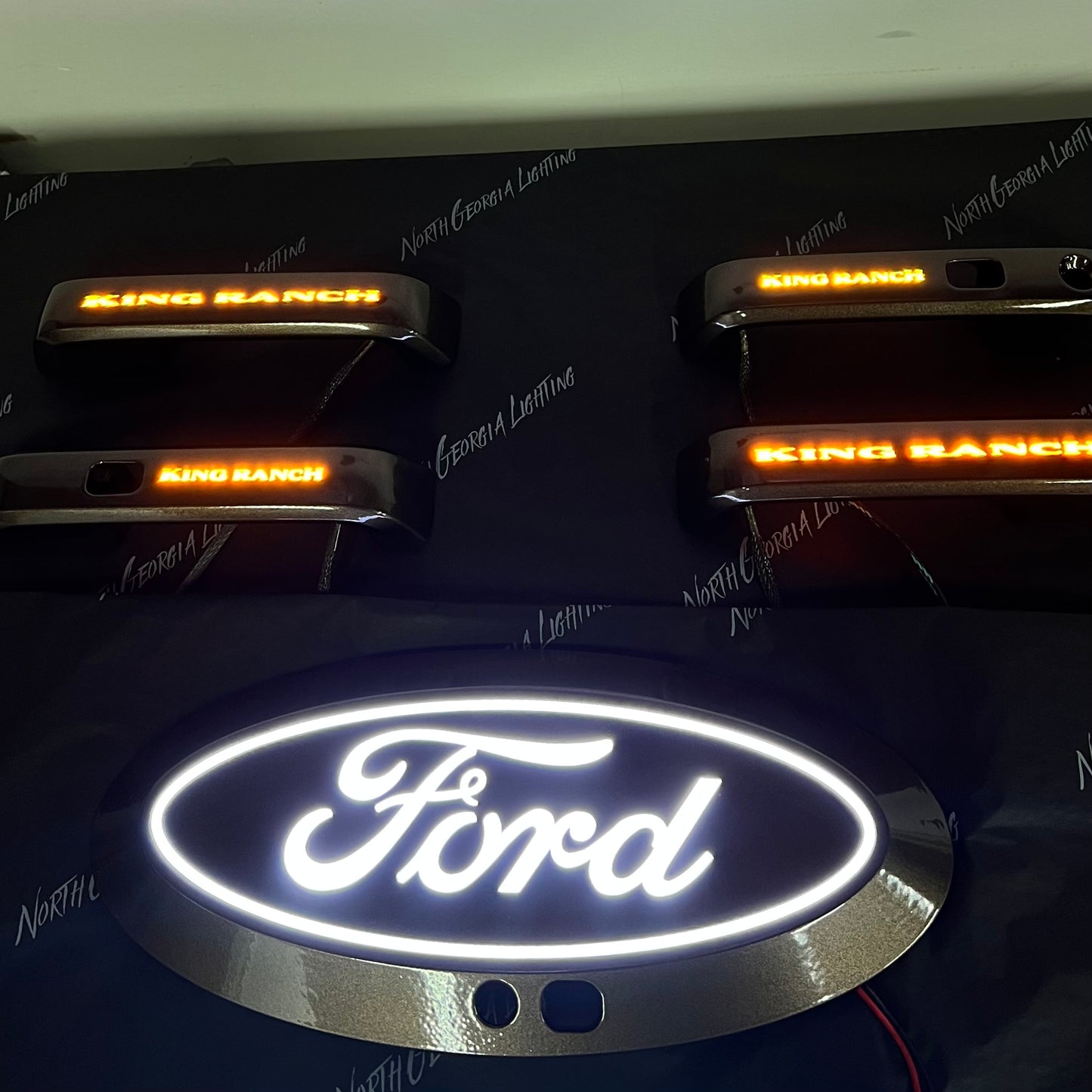 Light-Up Ford Emblem