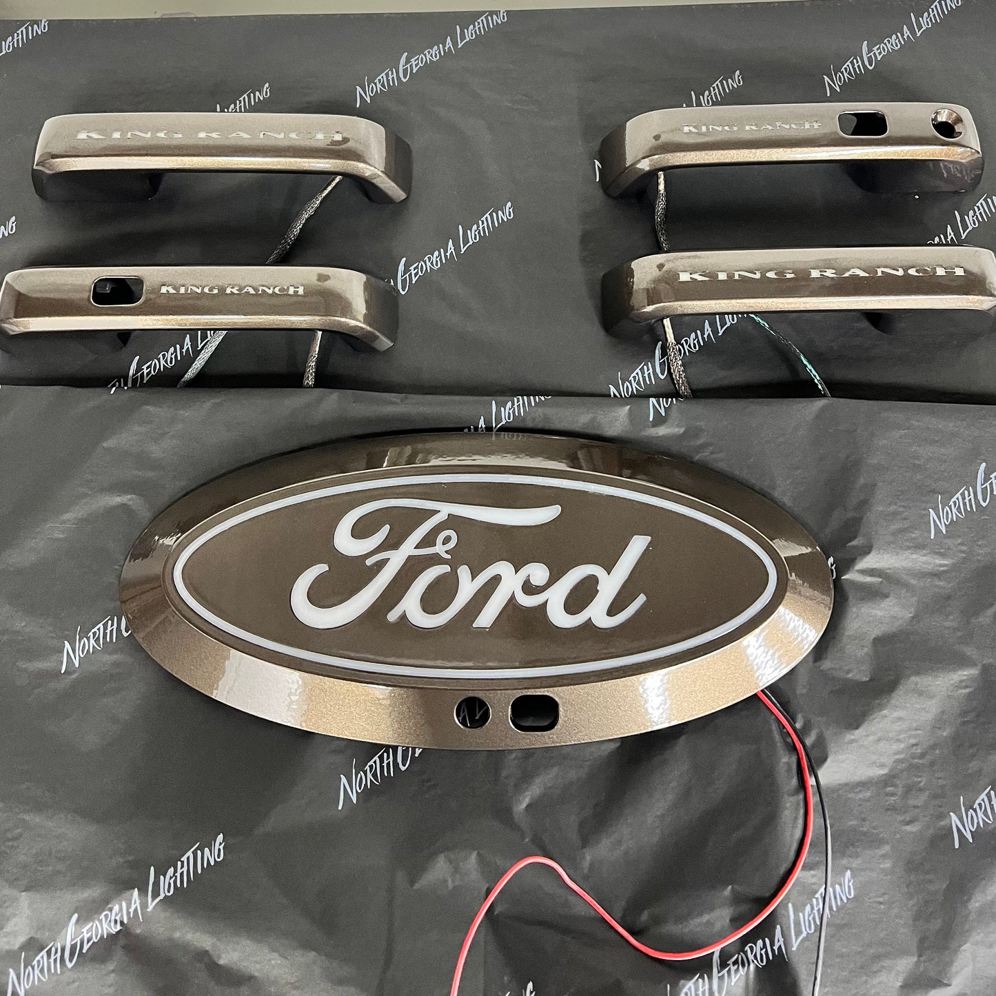 Light-Up Ford Emblem